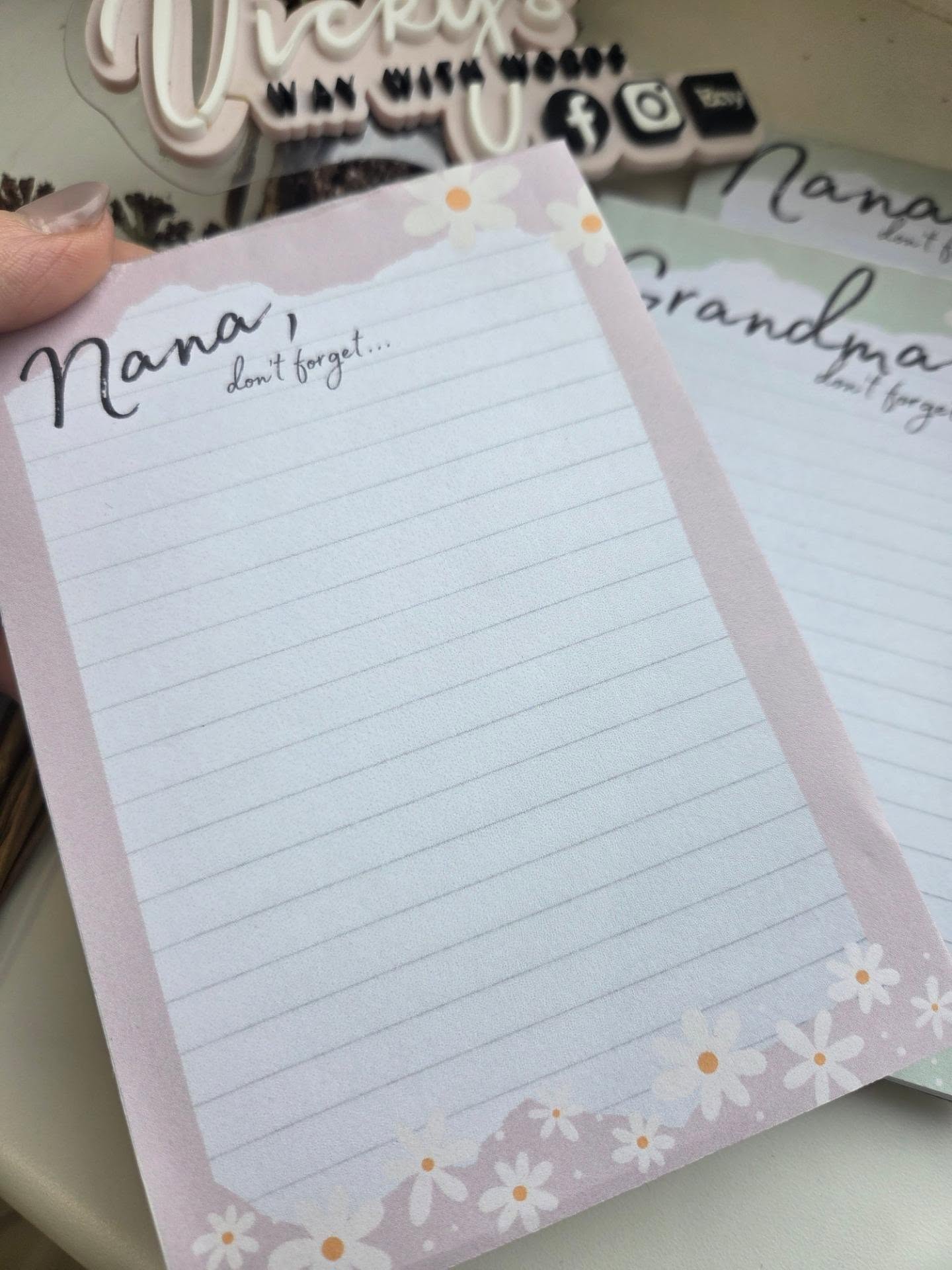 Green, pink Don't forget tear off relative notepad A5