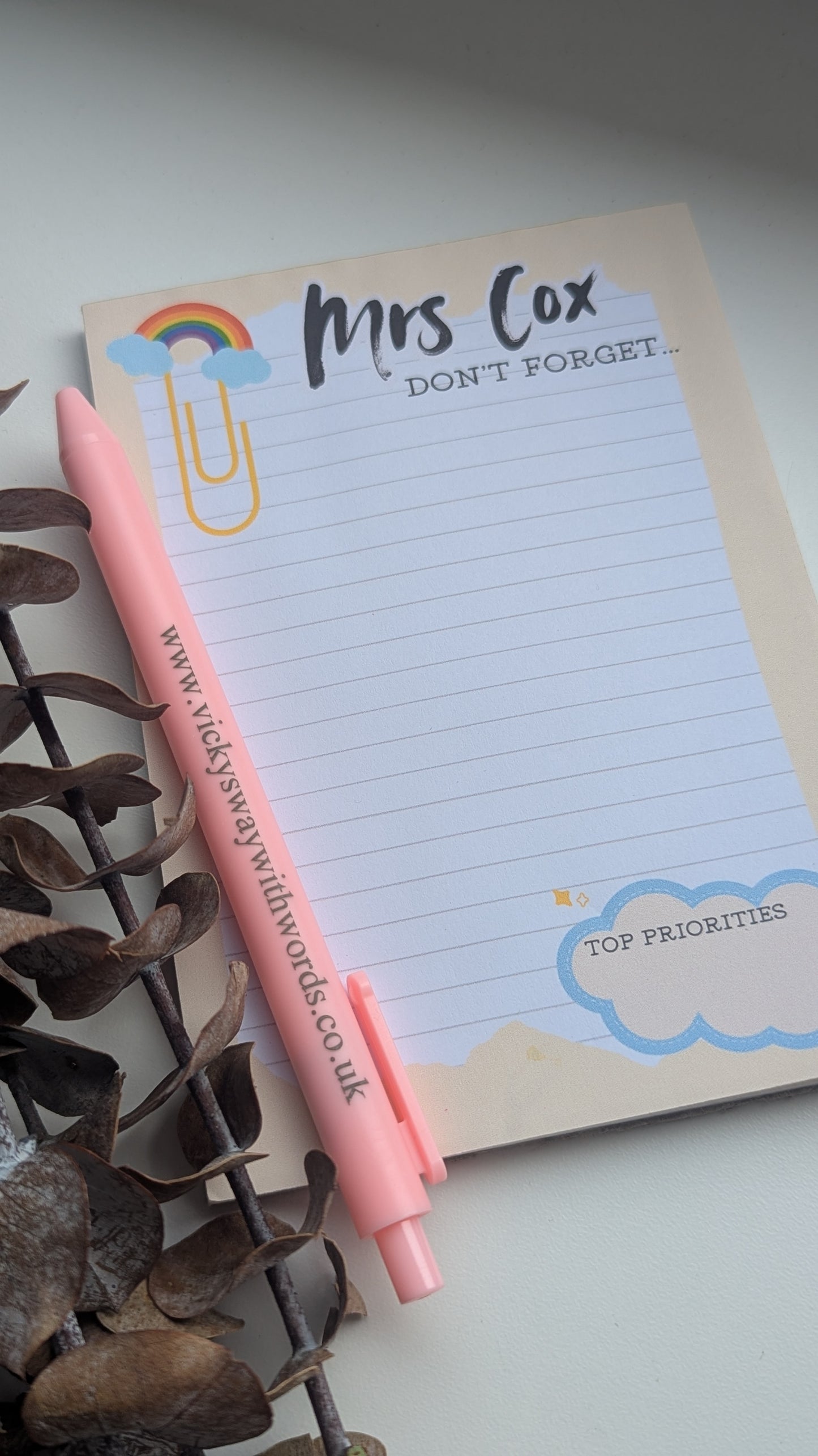 Teacher gift Don't forget gummed tear off A6 notepad