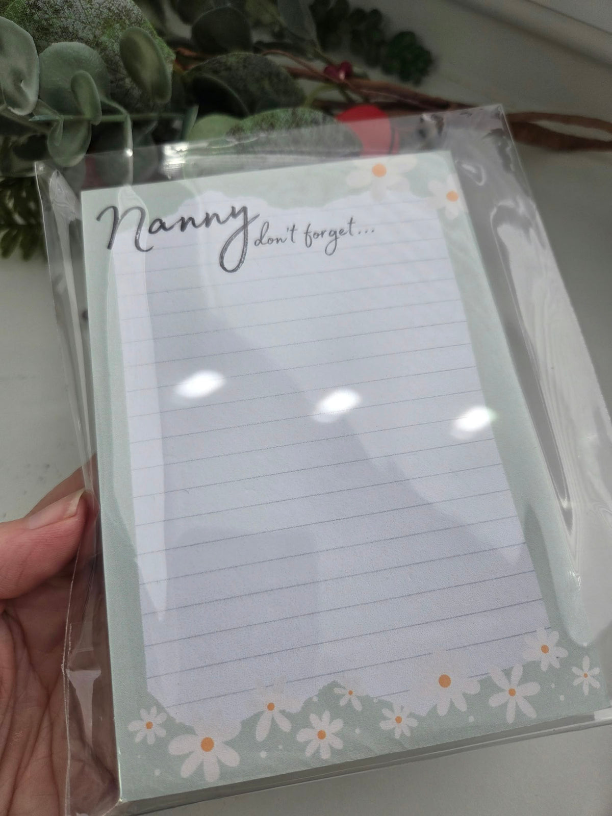 Nanny 40 page tear off pad green daisy